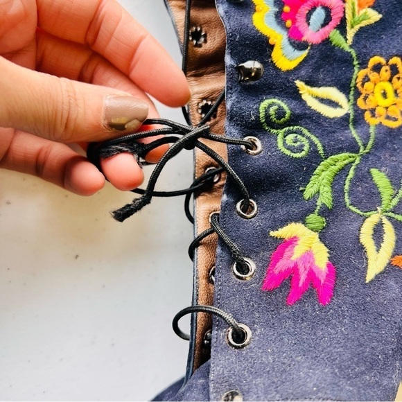 Jerry Edouard Vintage Extremely Rare Floral Beaded  Embroidered High Lace Boots - Picture 8 of 11